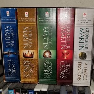 Game of Thrones Books 1-5 Paperback Set George R. R. Martin Complete Lot